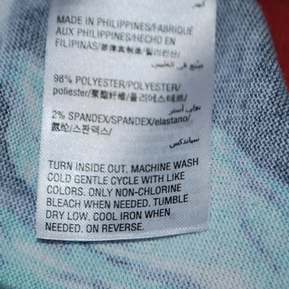 3/$30 - Floral Top w/Front Keyhole & Gold Striping - L - Picture 12 of 12